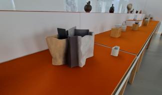 La Louvière : Keramis met le bol sur un piédestal 