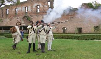 THUIN : Reconstitution à l'Abbaye d'Aulne