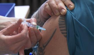 La Louvière : le personnel du CHU Tivoli se vaccine massivement 