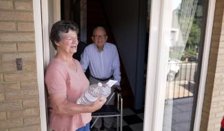 Binche : de l'eau et de bons conseils contre la canicule