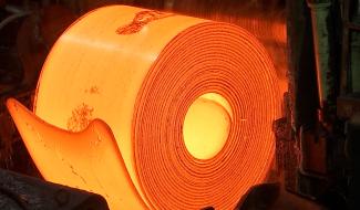 La Louvière : malgré les sanctions NLMK reçoit les brames russes