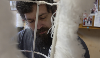 Binche : dans l'antre d'un louageur 