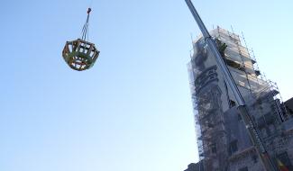 Binche : un nouveau bulbe pour le beffroi de l'Hôtel de Ville