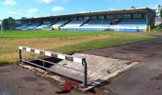 La Louvière : la rénovation de la piste d'athlétisme a commencé