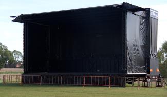 Le Roeulx : Goldmania et Mister Cover en concert au stade