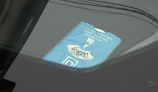 La Louvière: micro-trottoir à propos des zones bleues