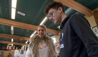 La Louvière : la Ministre de la Défense à l'Athénée Royal 