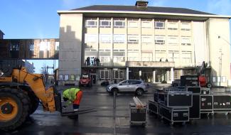 La Louvière : la structure du vidéo-mapping prend forme