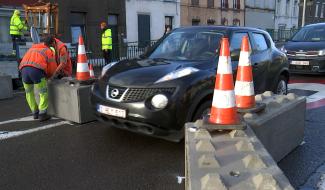 La Louvière : des blocs de béton au pont Capitte
