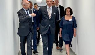 Seneffe : le Roi en visite chez Aptaskil 