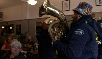 La Louvière : la musique en fête à la braderie