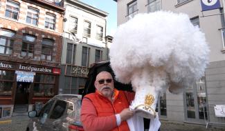 Les préparatifs se terminent pour le carnaval de Binche
