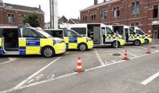 La Louvière: nouveau look pour les véhicules de police