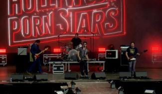 Ronquières Festival : l'énergie intacte d'Hollywood Porn Stars