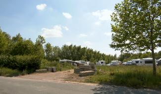 Marche-lez-Écaussinnes : les gens du voyage n'ont toujours pas levé le camp malgré la décision judiciaire