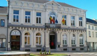 Seneffe : la Liste de la Bourgmestre prend position face aux propos racistes relayés par un conseiller CPAS