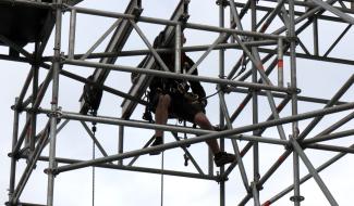 Décrocher la lune : installation des structures