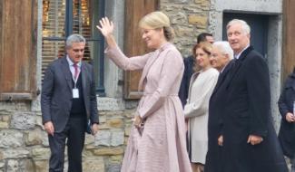 Écaussinnes : le Roi et la Reine de passage dans la cité de l'Amour