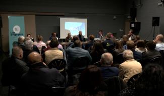 Politique: Les Engagés étaient à Houdeng pour expliquer la situation belge du moment