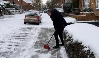 Chute de Neige : entre galère routière et nostalgie