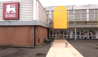 La Louvière: d'anciens travailleurs Cora seront-ils repris par Delhaize ?