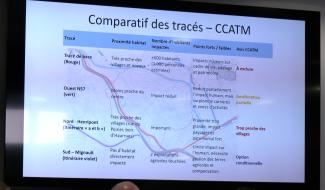 Conseil communal spécial à Écaussinnes: une motion contre la Boucle du Hainaut a été approuvée à l'unanimité