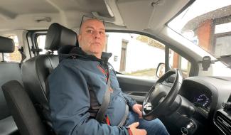 Portrait: rencontre avec Medhi, accompagnateur pour la Centrale de Services à Domicile