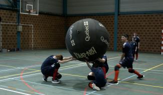 A la découverte du kin-ball, un sport sans contact