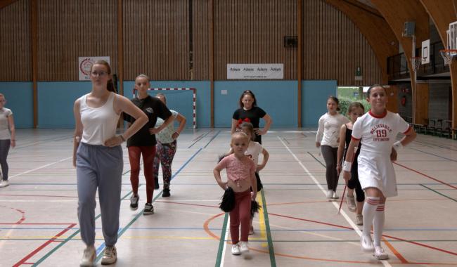 Écaussinnes: le tout nouveau groupe de majorettes Ecau'majo'girls se produira au Goûter Matrimonial