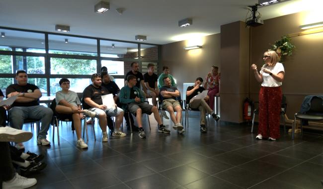 Estinnes: Rencontre et échanges entre la jeunesse et la commune