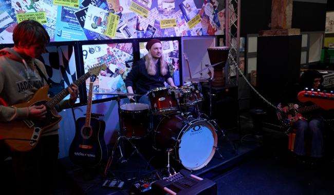 Binche: Atelier musique à l'Espace Jeunes
