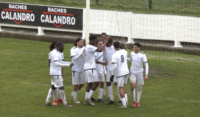 D3 ACFF : La Louvière Centre enchaîne en s'imposant 2-1 face au Condruzien