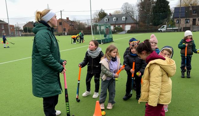 La Louvière: des stages pour découvrir le hockey