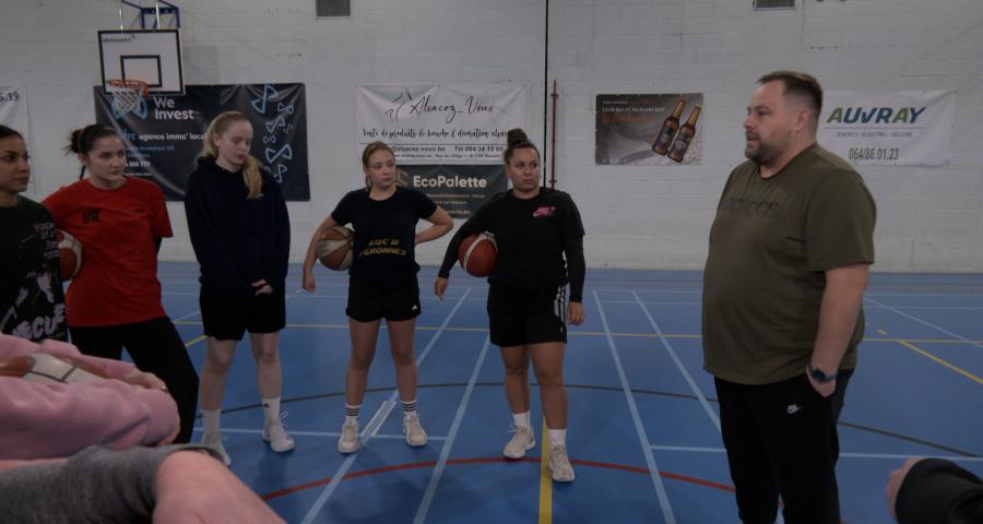 P1 Dames : Après une préparation compliquée, Péronnes vise le titre