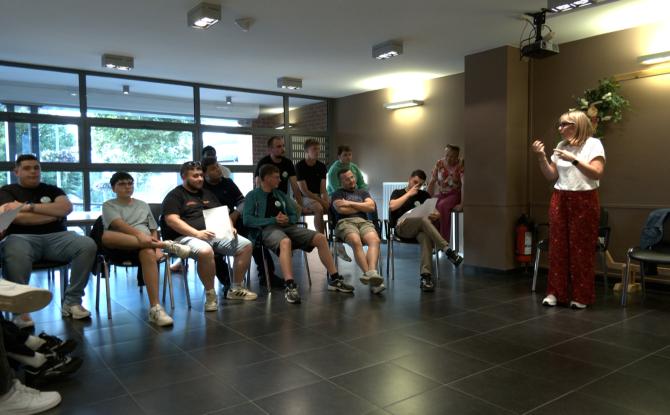 Estinnes: Rencontre et échanges entre la jeunesse et la commune