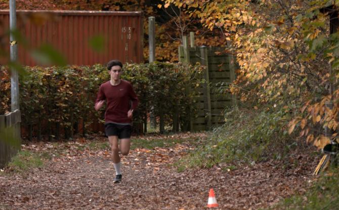 Ilyes Druez, coureur de demi-fond, en quête des Jeux Olympiques