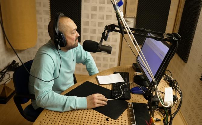 #Faites du Bruit : Les métiers au sein d'Antenne Centre à la loupe