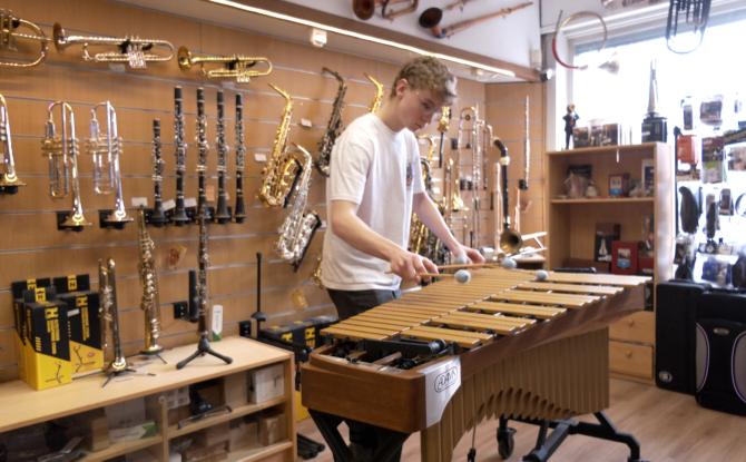 Rencontre avec Ygor : un jeune Seneffois qui participe à l'Eurovision des jeunes musiciens