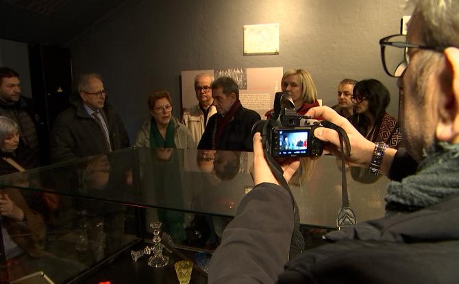Visite d'un sénateur et d'un consul d'Italie à la Cantine des Italiens