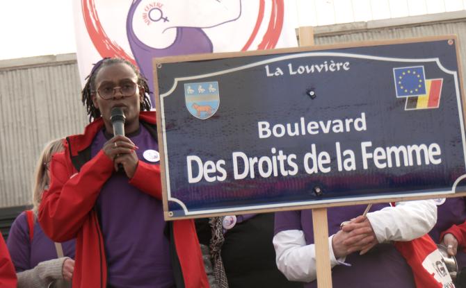 Droits des femmes : des tracts et une marche pour sensibiliser à La Louvière