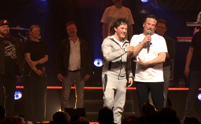 Mister Cover: Nicolas Dieu a tiré sa révérence avec le groupe à l'Ancienne Belgique