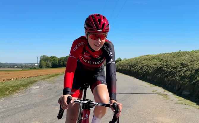 Cyclisme : dans la roue de Manon Viaene